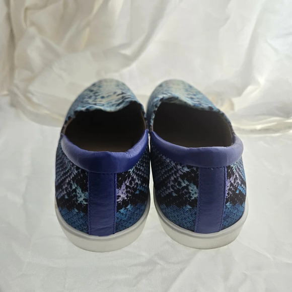 Donald J Pliner Neakers EUC - Picture 4 of 13